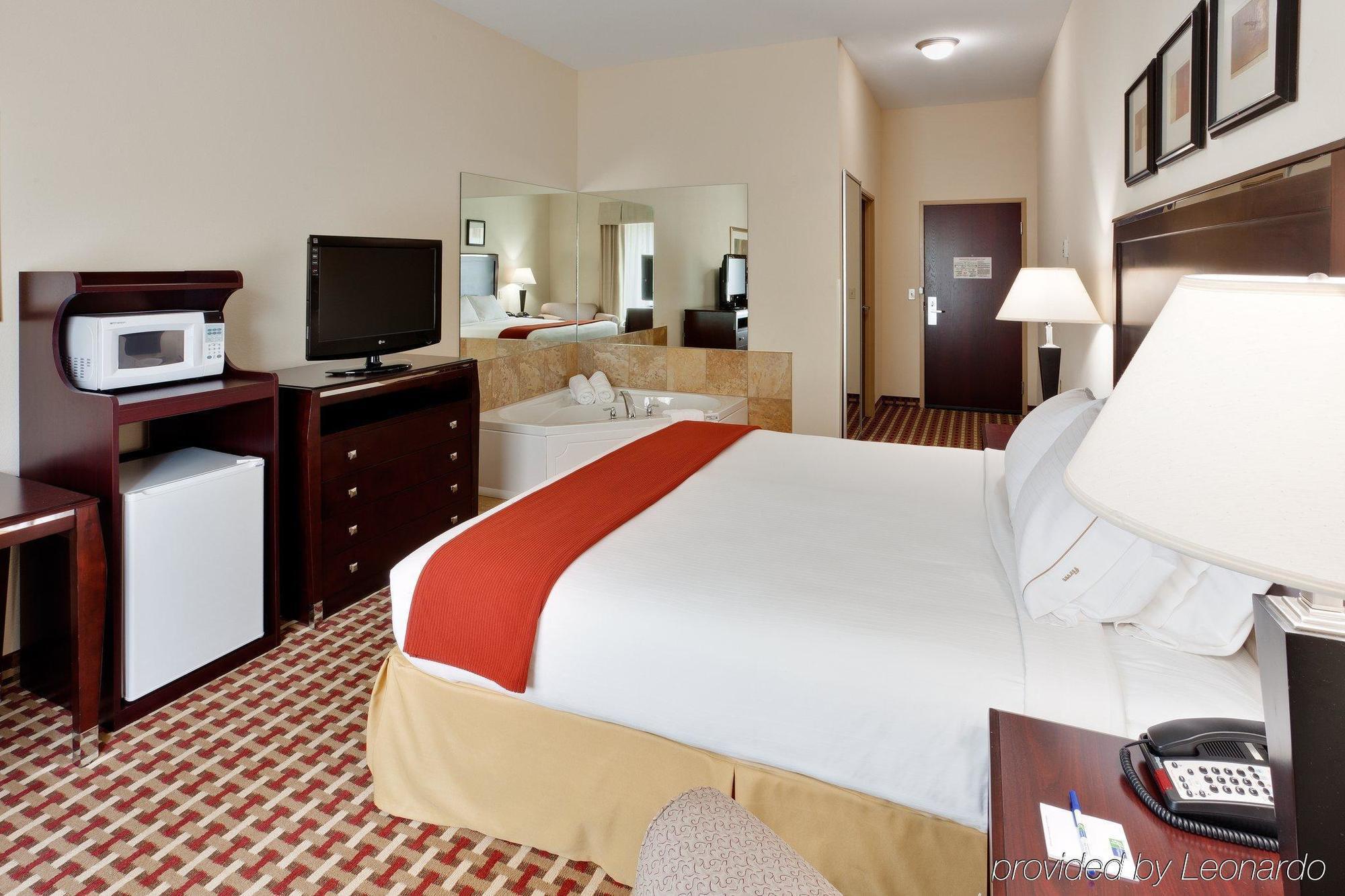 Holiday Inn Express & Suites White Haven - Poconos, An Ihg Hotel Стая снимка